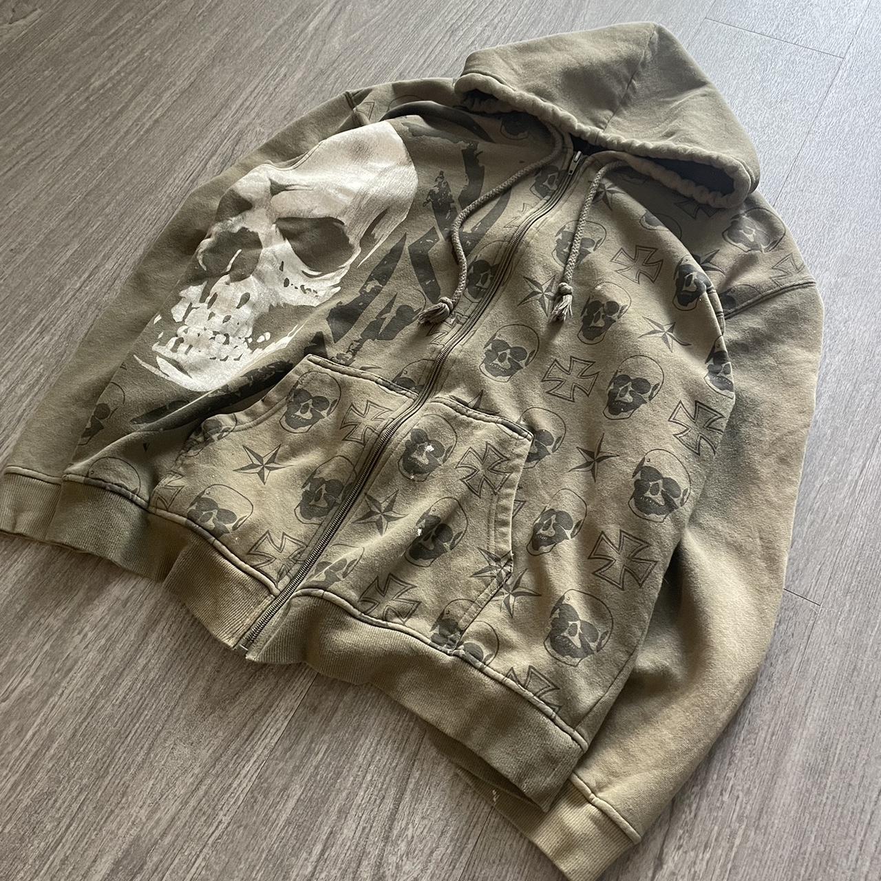 Vintage y2k skull zip up hoodie - fits mens L -... - Depop