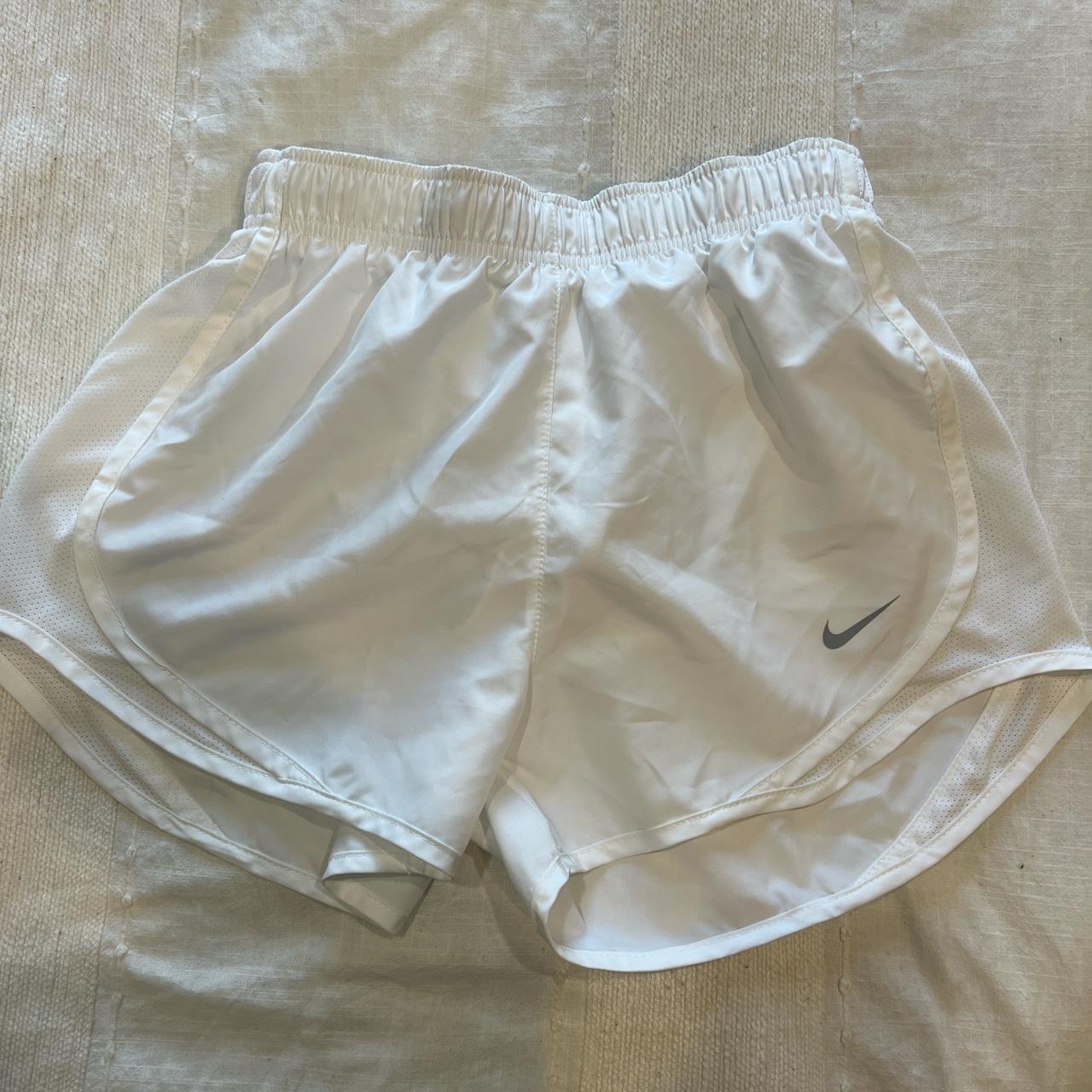 xs nike shorts Depop
