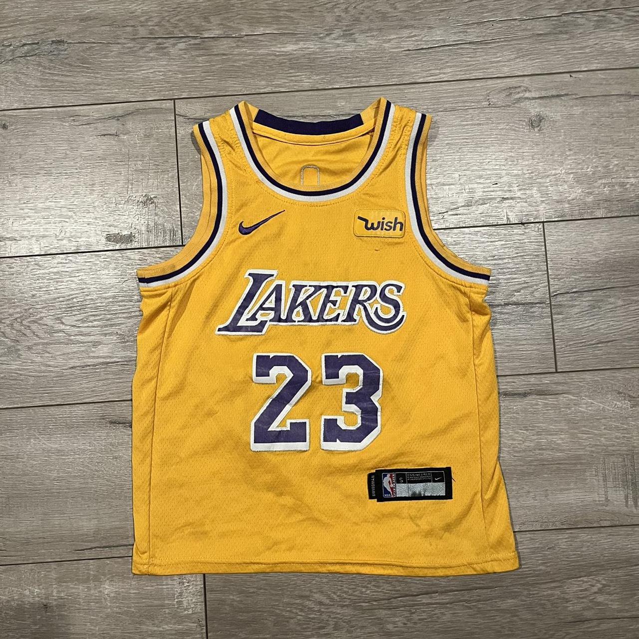 Lebron james outlet jersey youth small