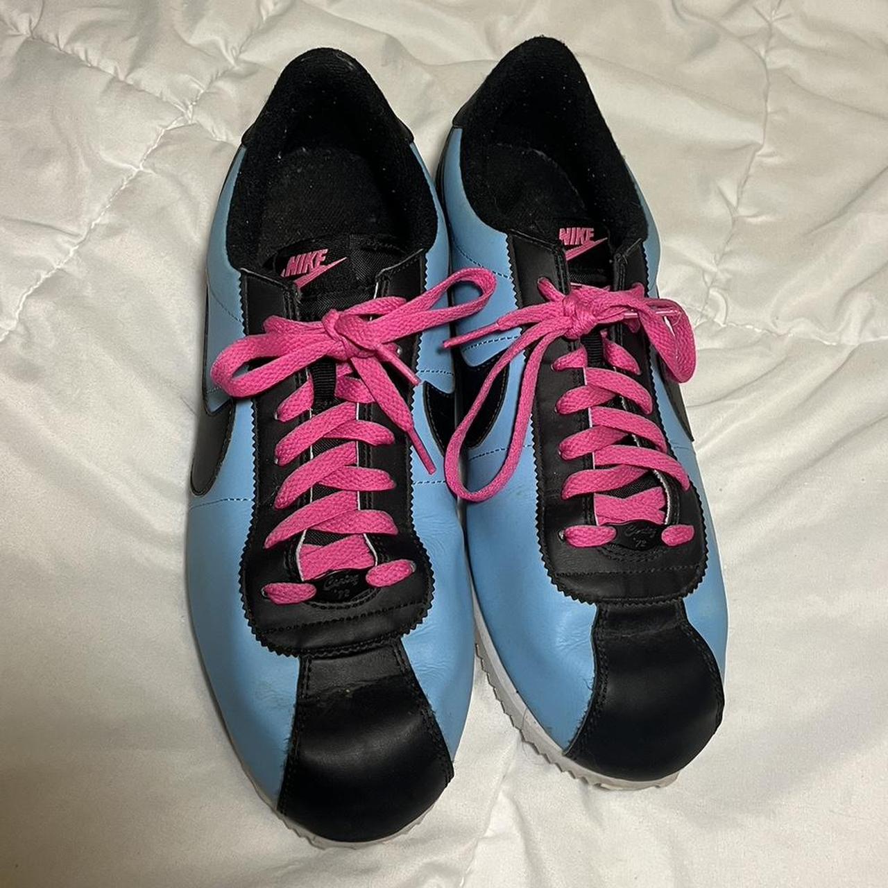 mens nike pink trainers