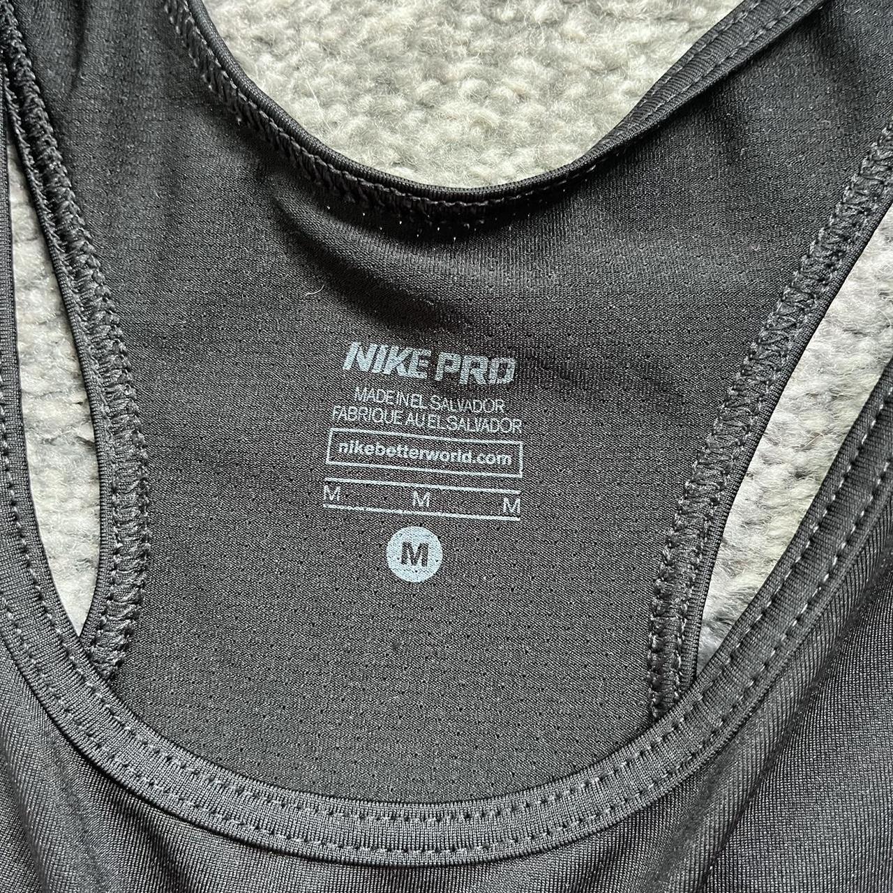 Nike Women's Vest | Depop