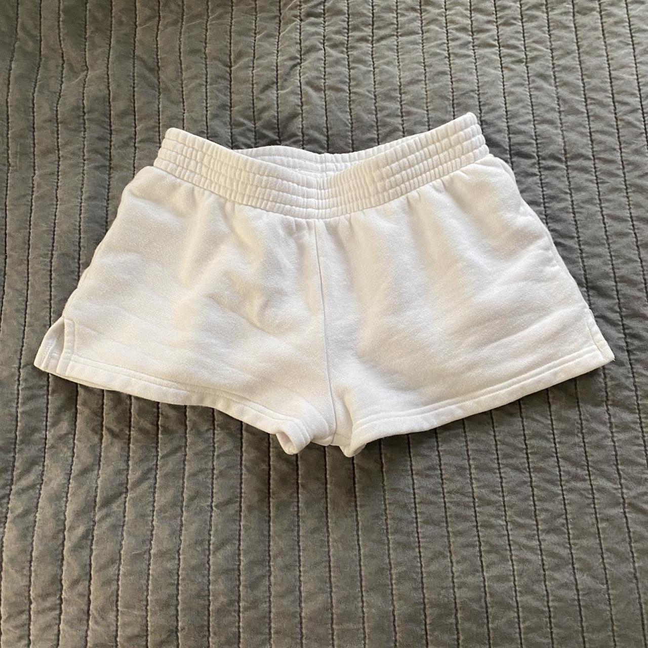 Aritzia Cozy Shorts - White - Great Condition - X-... - Depop