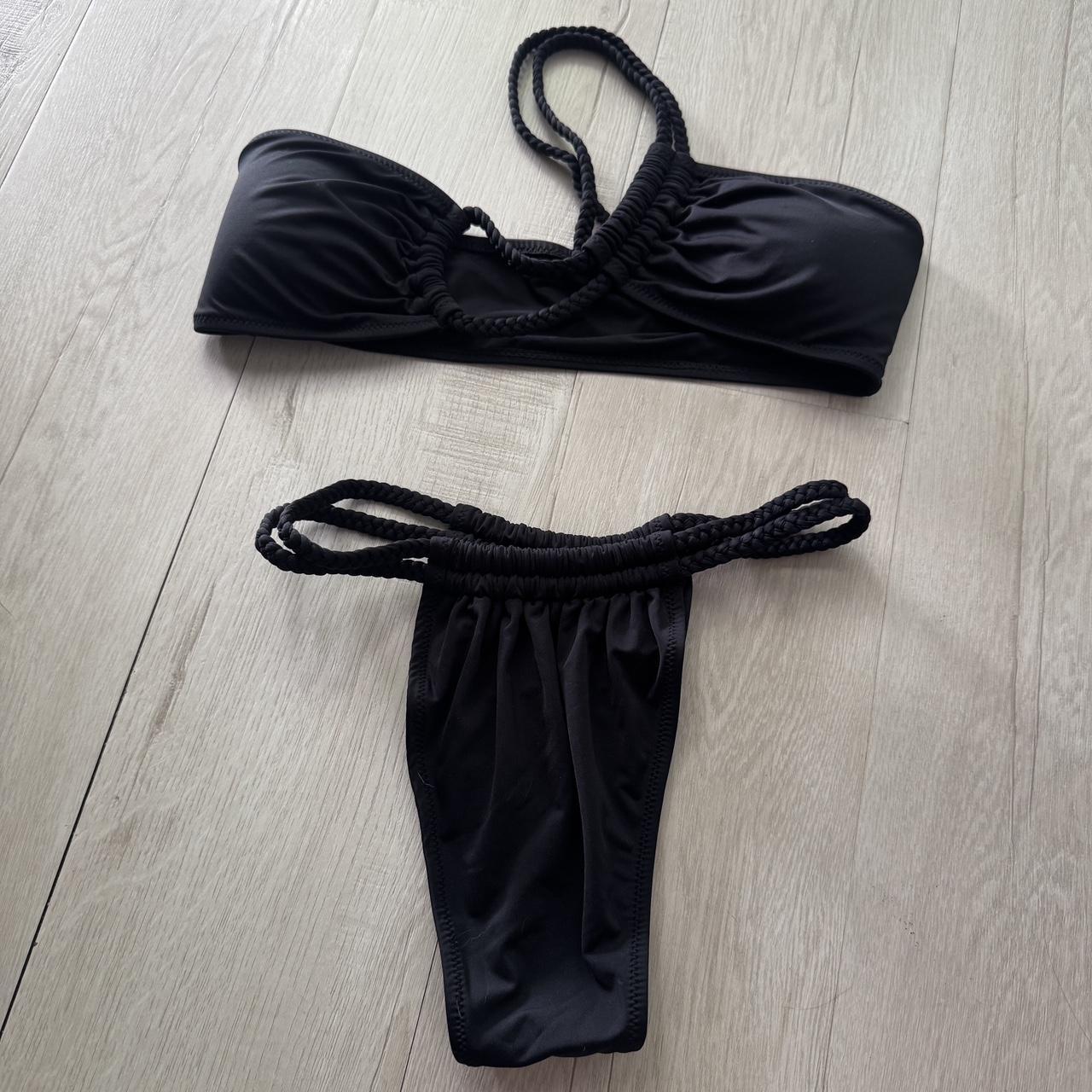 item listed by anastasirine