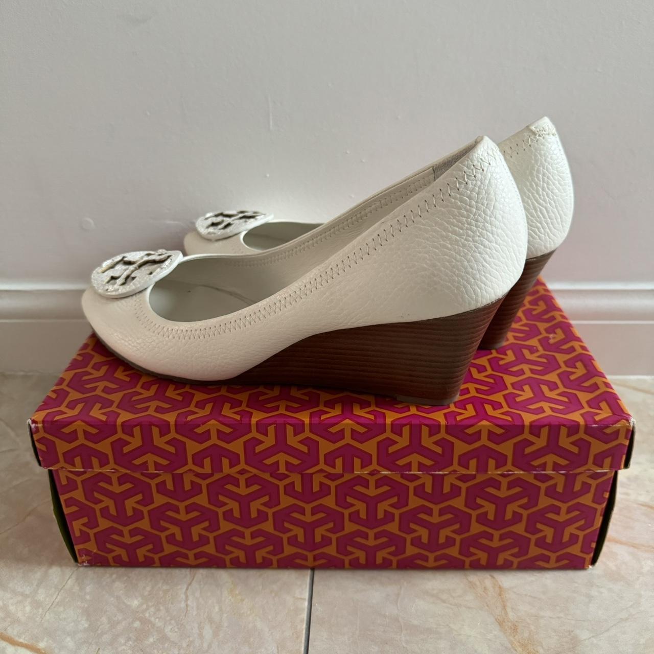 Tory burch shops sally peep toe wedge