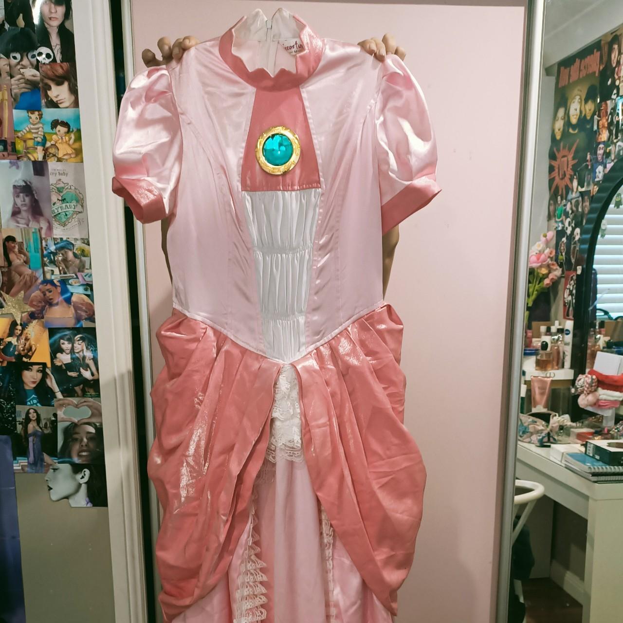 Princess Peach cosplay The underskirt had a broken... - Depop