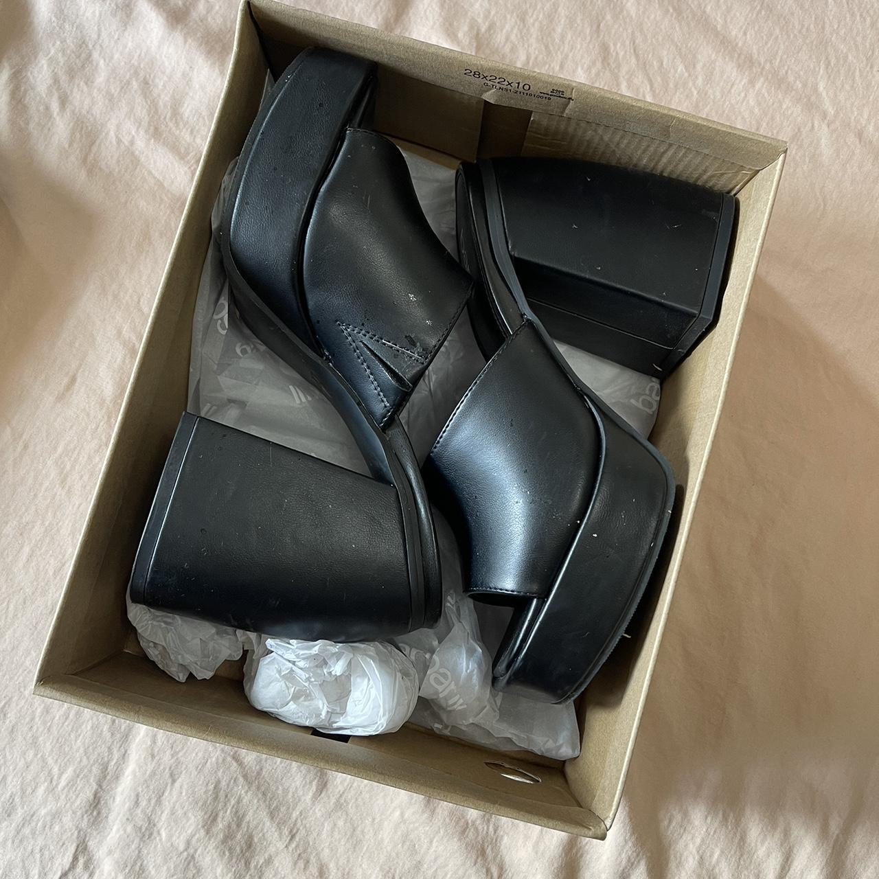 Macy's Women's Black Sandals | Depop