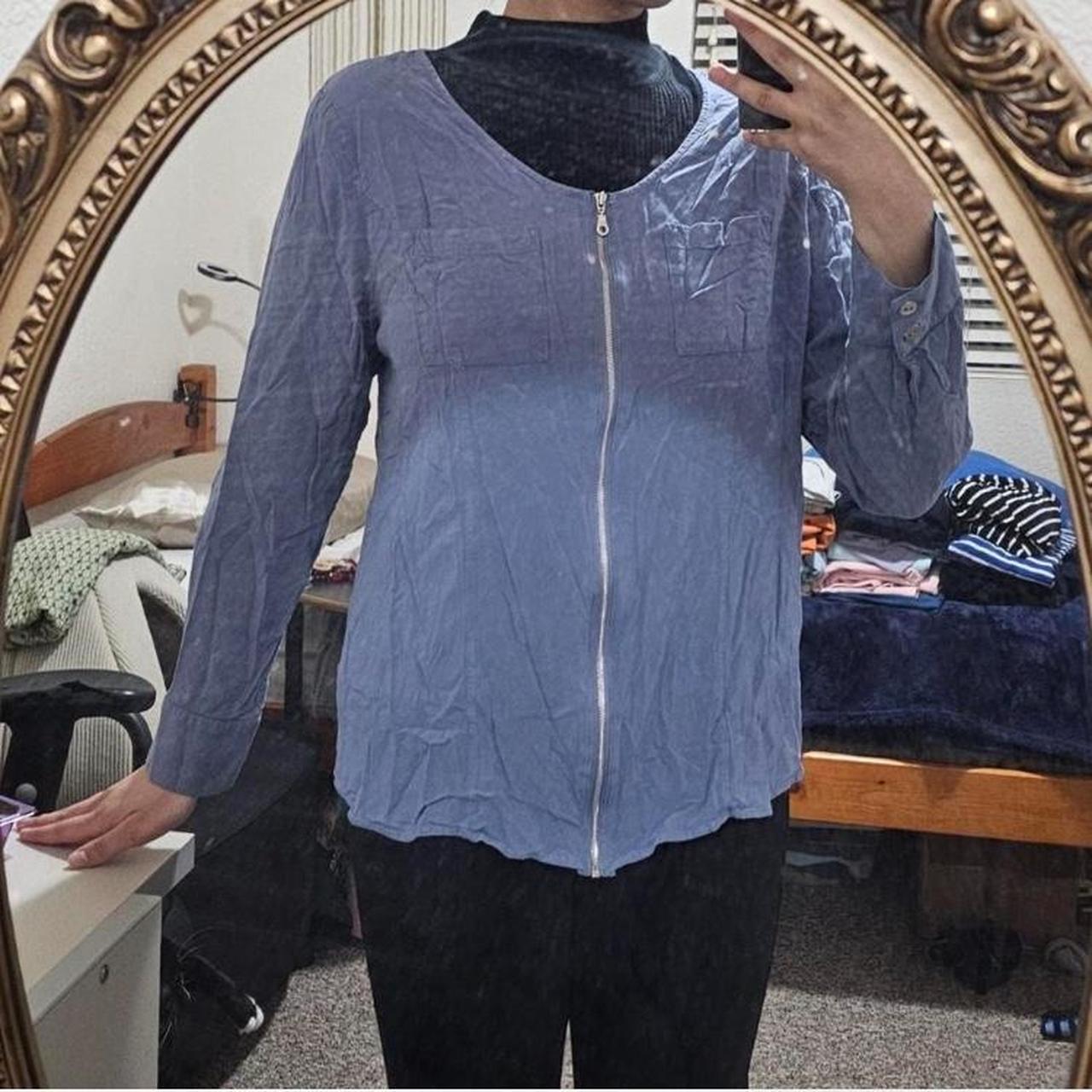 item listed by aliyahcaramel