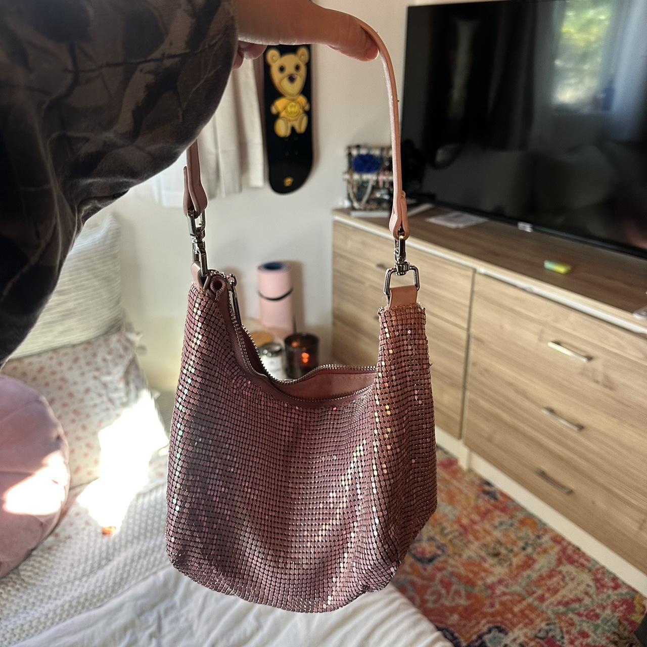 Chest bag urban discount outfitters