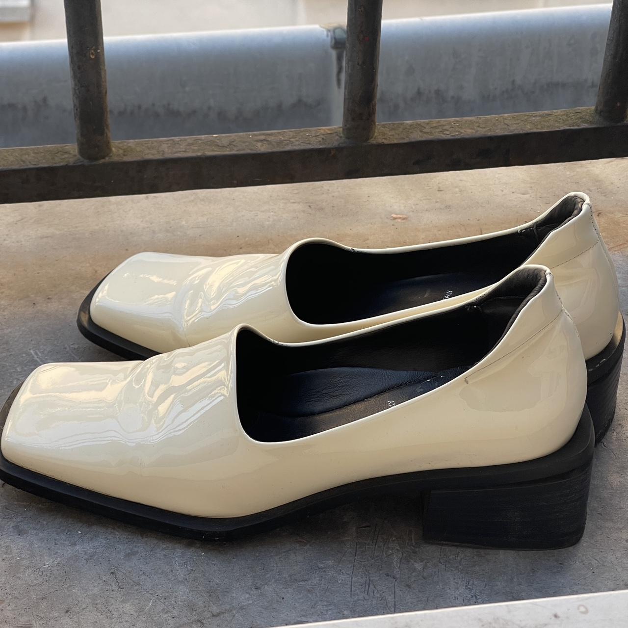フラットシューズ ^fri fla^ 20A703 cream loafer Sirius” Tasseled Loafer, Beige Comfort Shoes, Vibram Cup