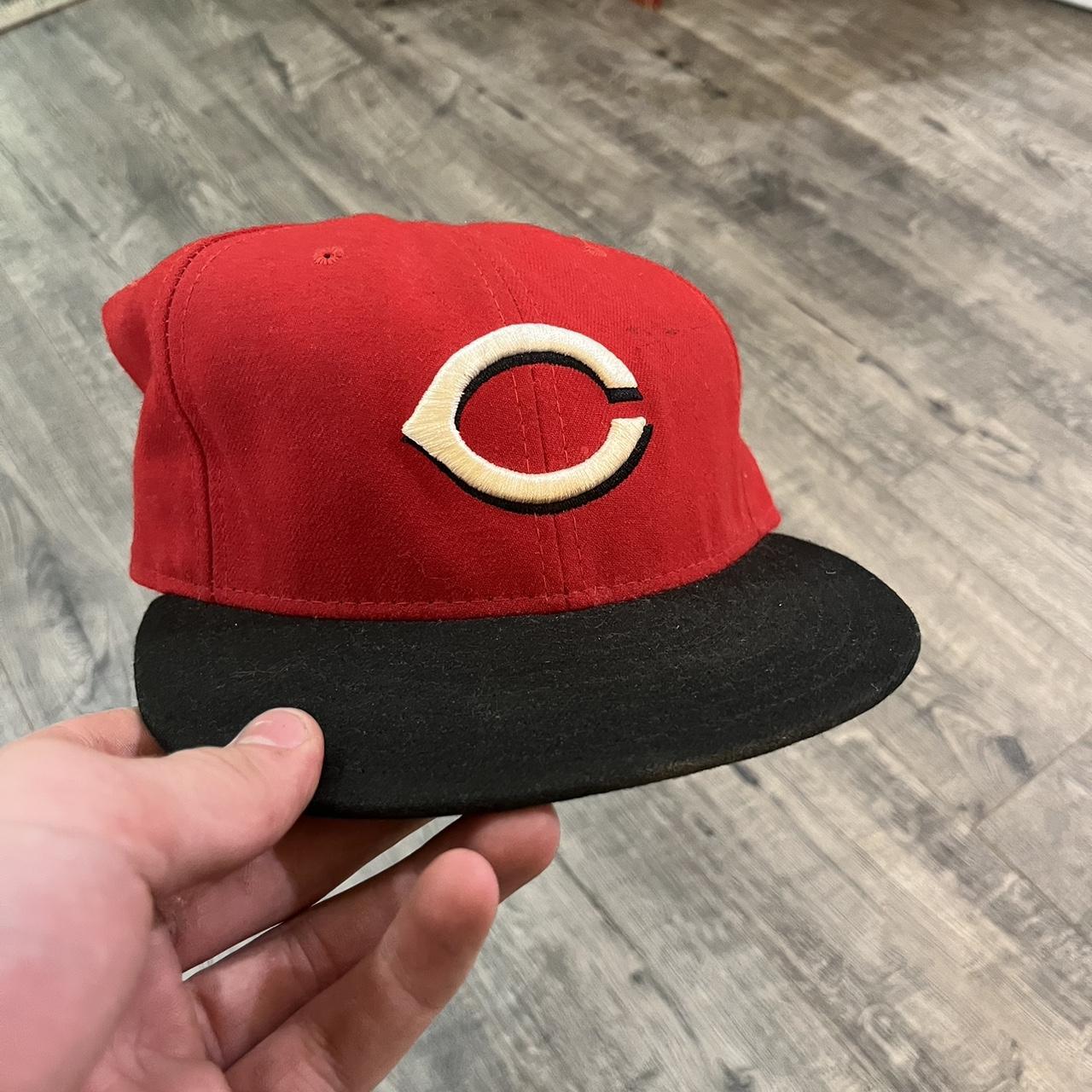 New Era Cincinnati Reds Red Basic Bucket Hat