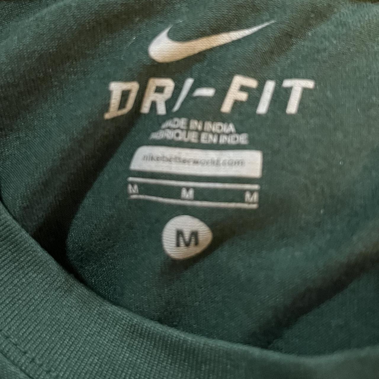 Nike Men's Green and Yellow T-shirt (3)