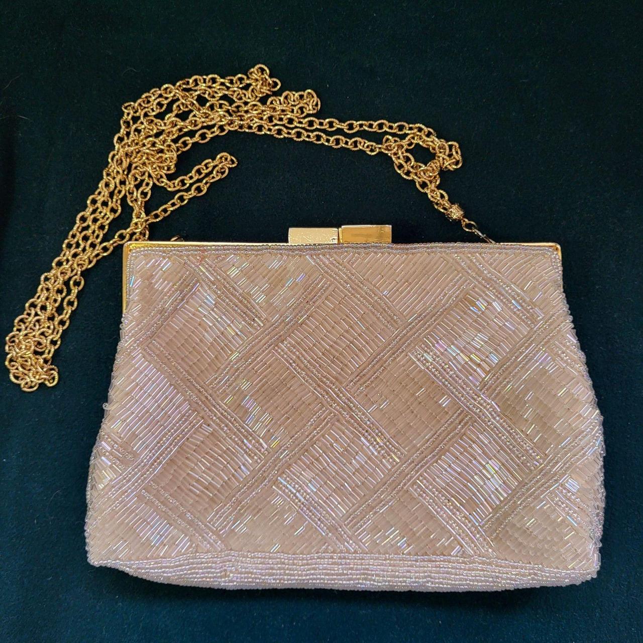item listed by laurecyne