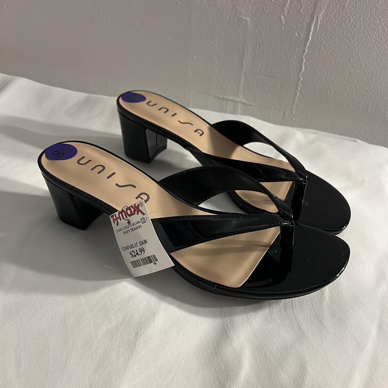 black thong sandal block heels size 8 1 2 Depop