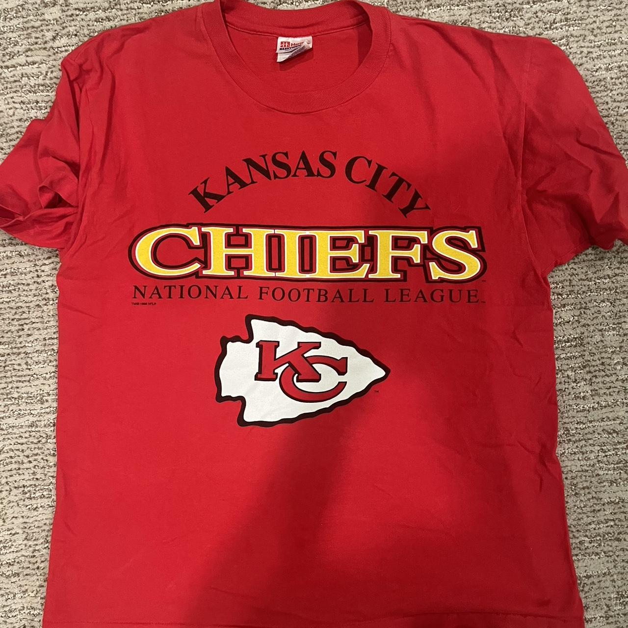 Hanes Kansas City Chiefs Graphic T-Shirt Red Size... - Depop
