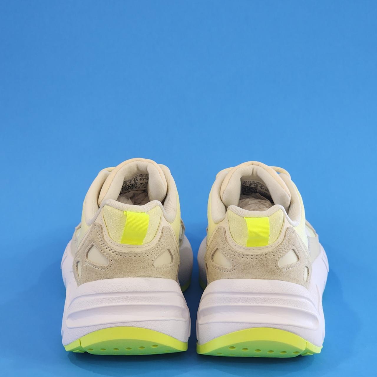 Adidas ZX 22 BOOST Sand / Cloud White / Yellow Tint
