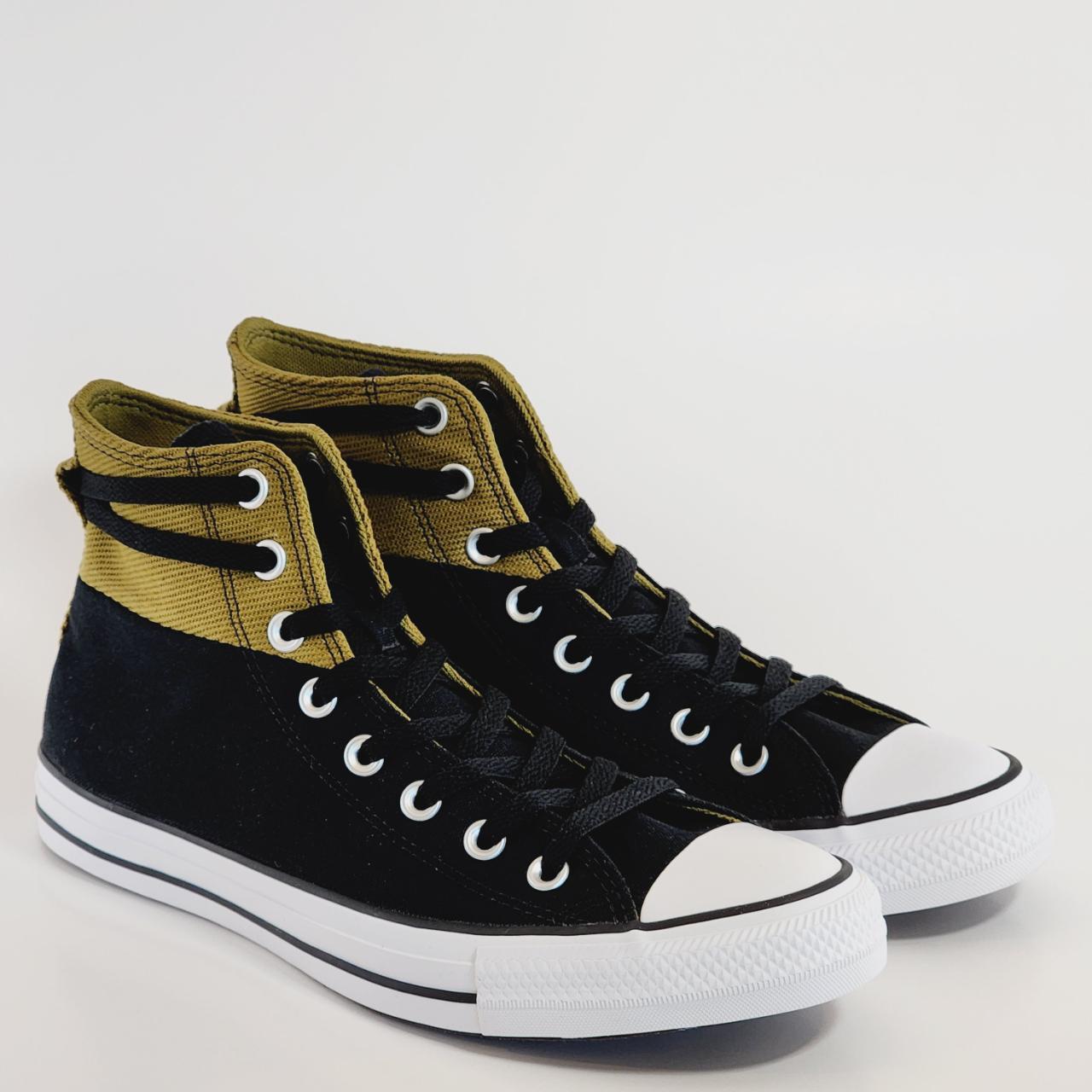 Black and on sale tan converse