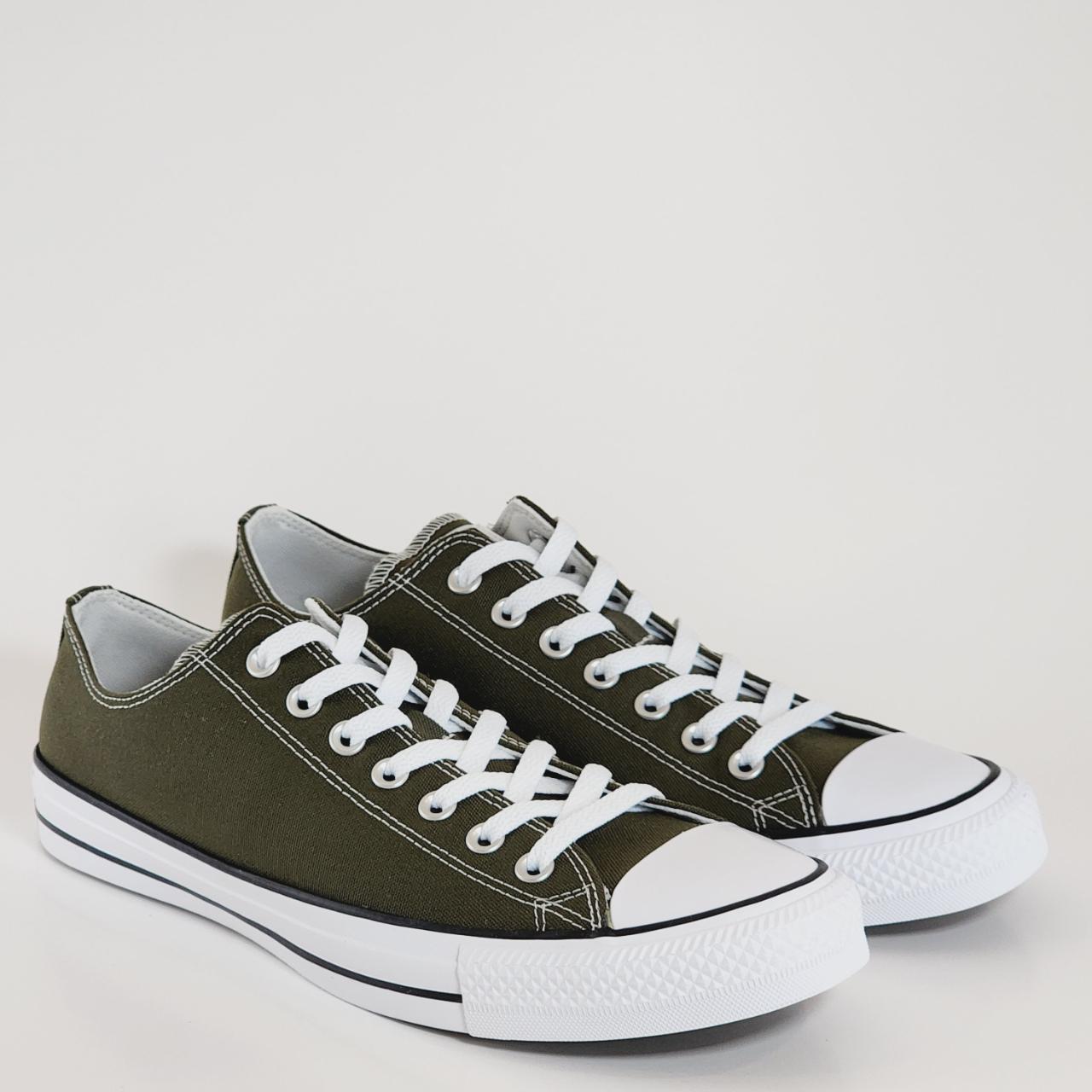 Olive green and sale black converse