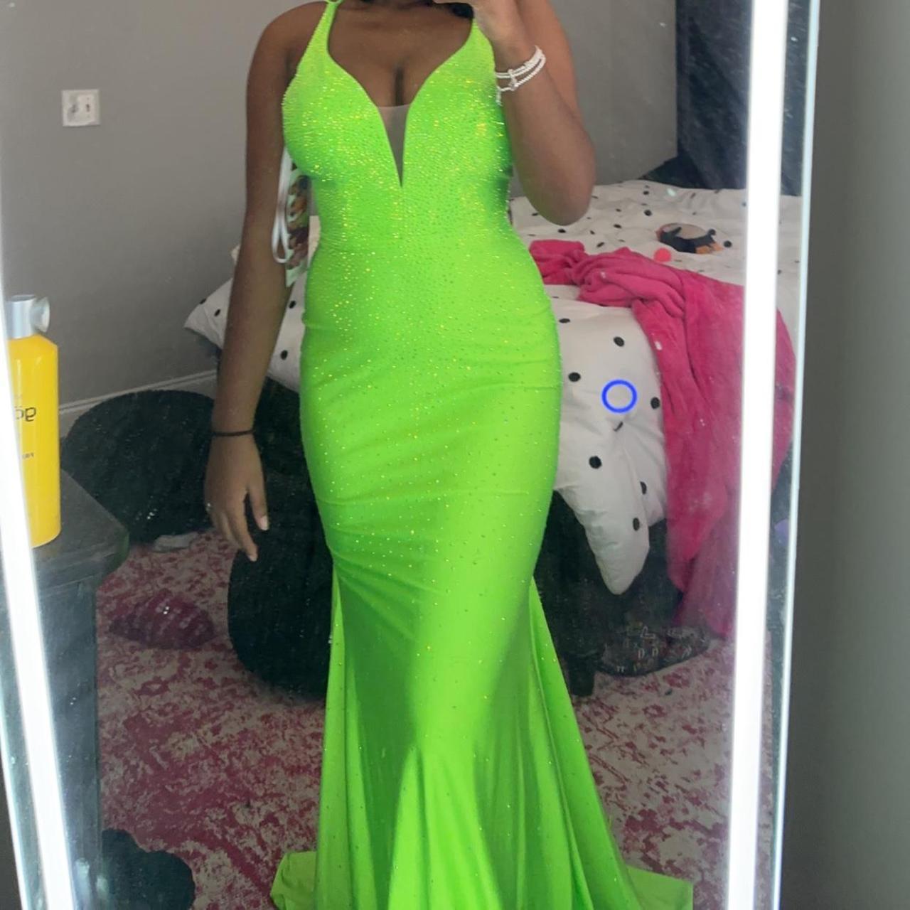 Lime green 2024 dress outfit