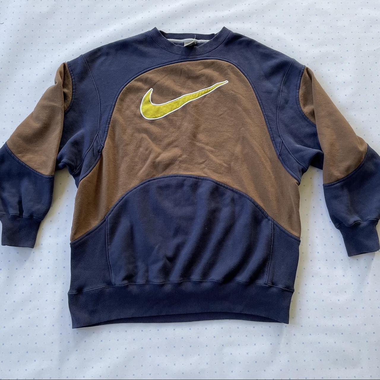nike swoosh sweatshirt men
