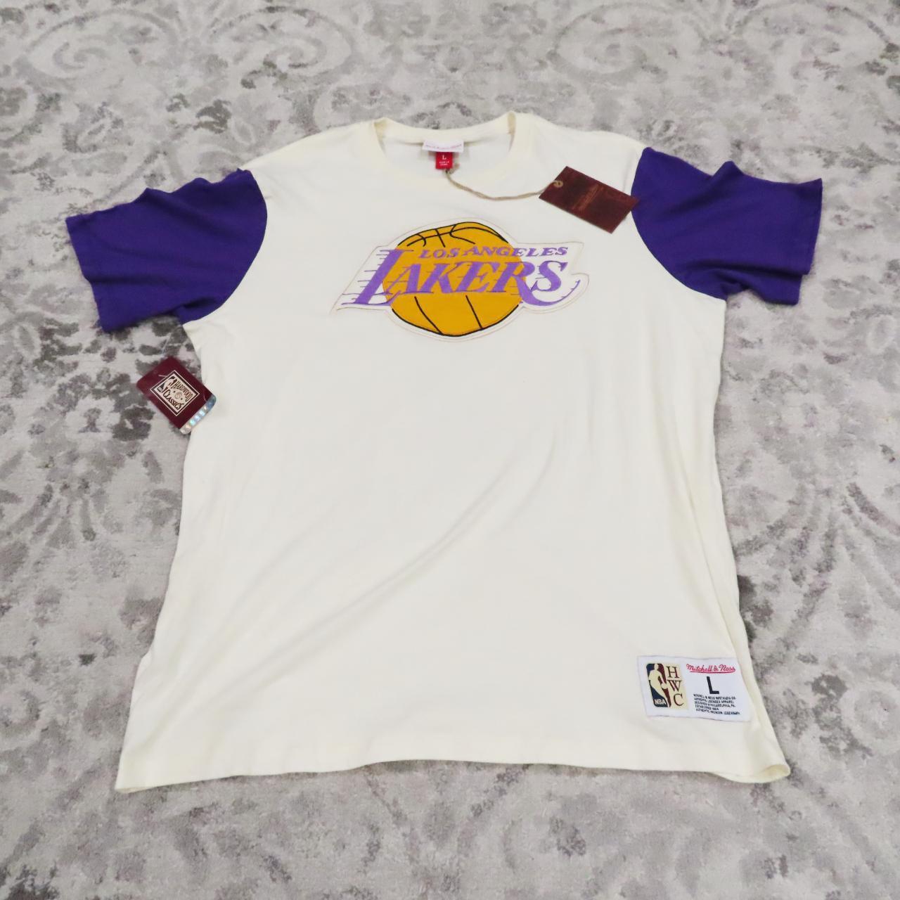 Mitchell & Ness Lakers Cream T-Shirt