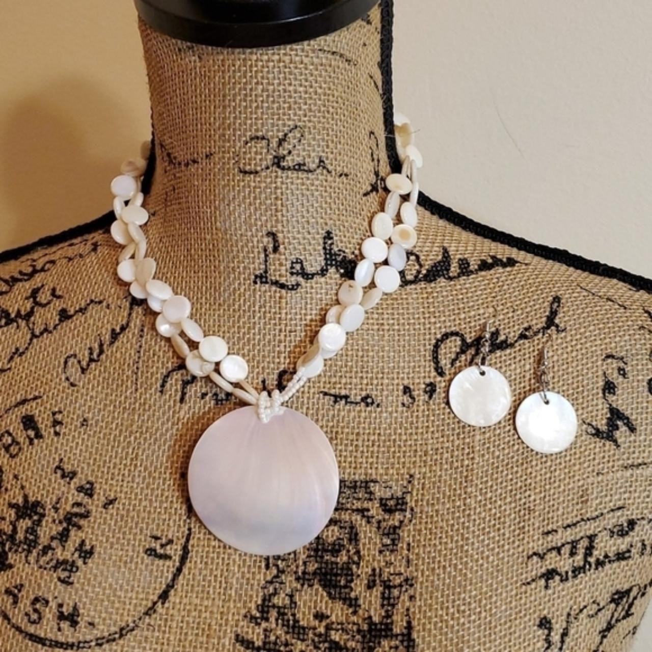 Source Unknown Women's Necklace - White – Shell n… - image 1