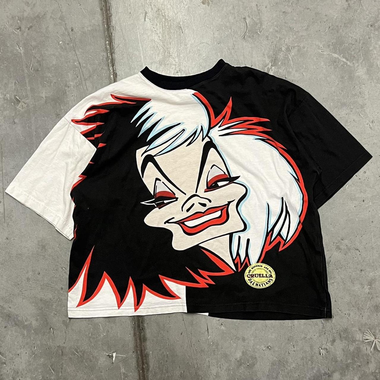 Vintage 90s grunge Disney villains Cruella deville...