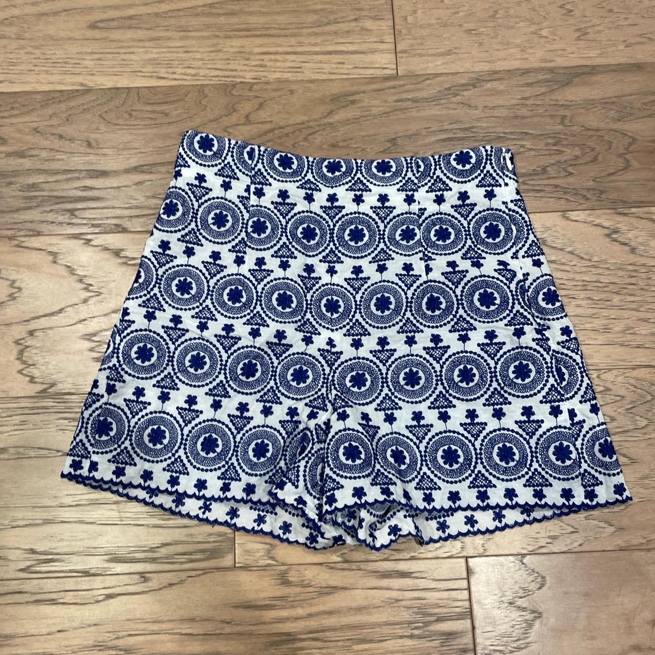Zara blue and white crochet shorts, side zipper - Depop