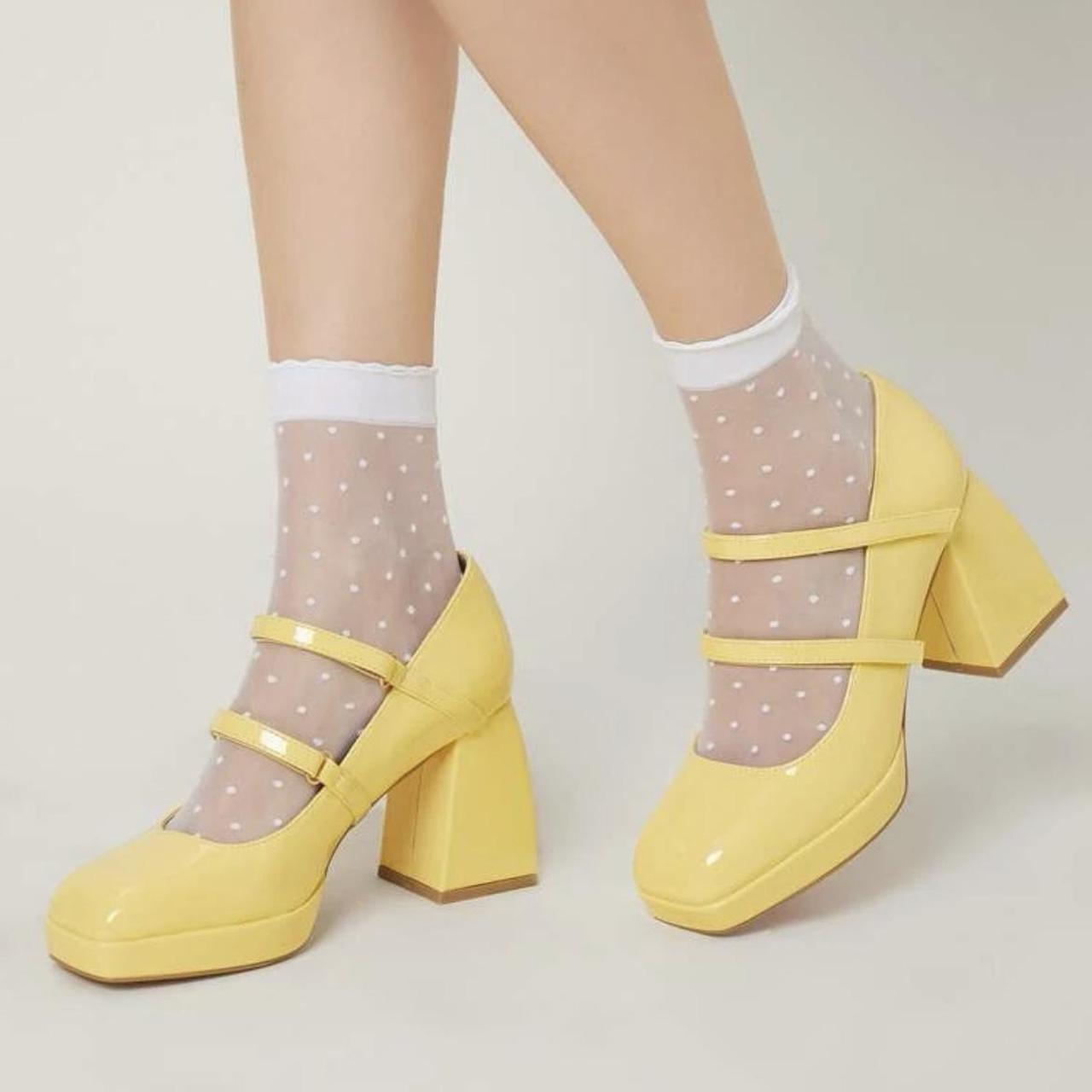 Canary hot sale yellow heels