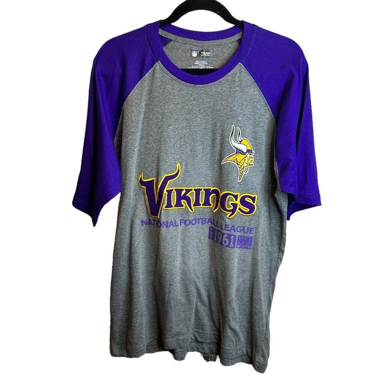 NFL Team Apparel Vikings T-Shirt Women's Size - Depop