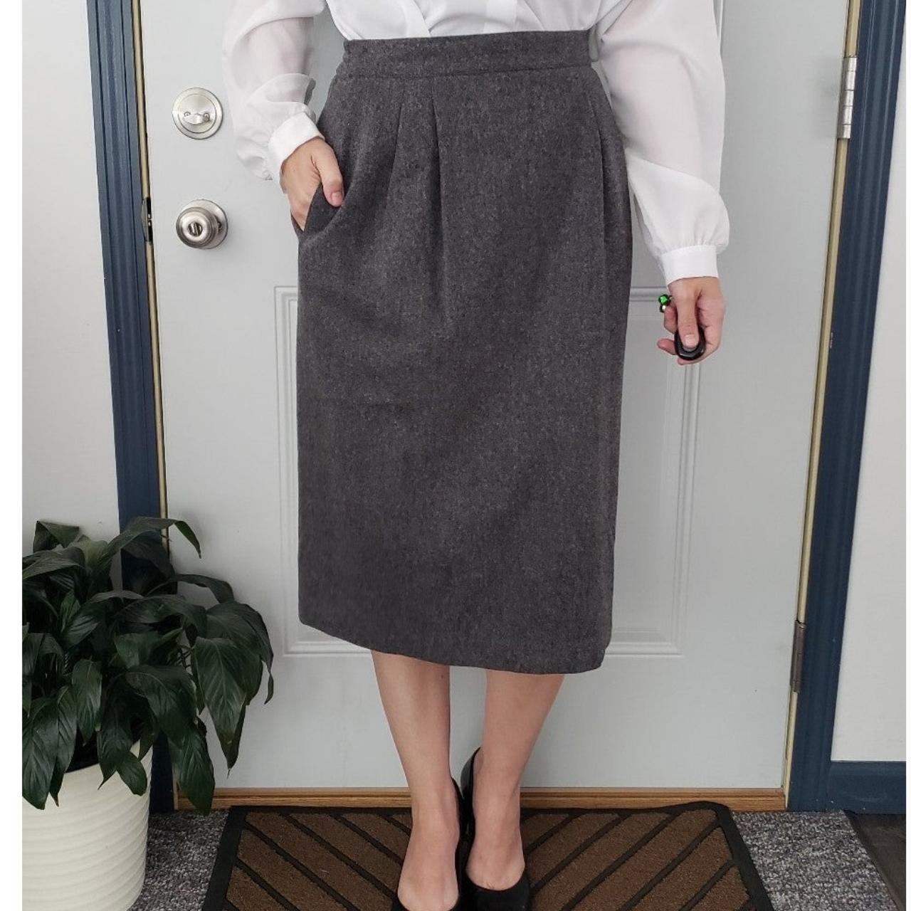 Grey pencil shop skirt 90s