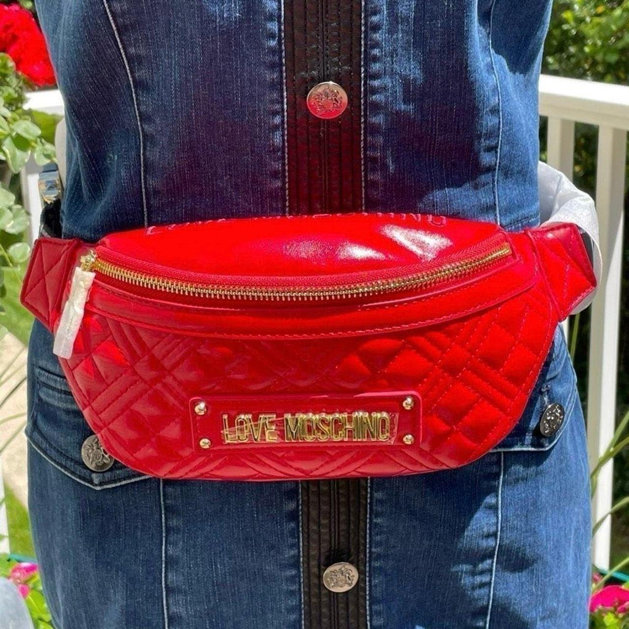 Love moschino fanny pack on sale belt bag