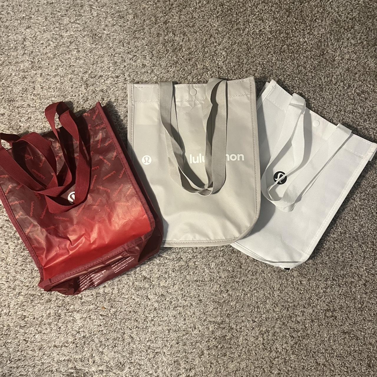 item listed by minami888