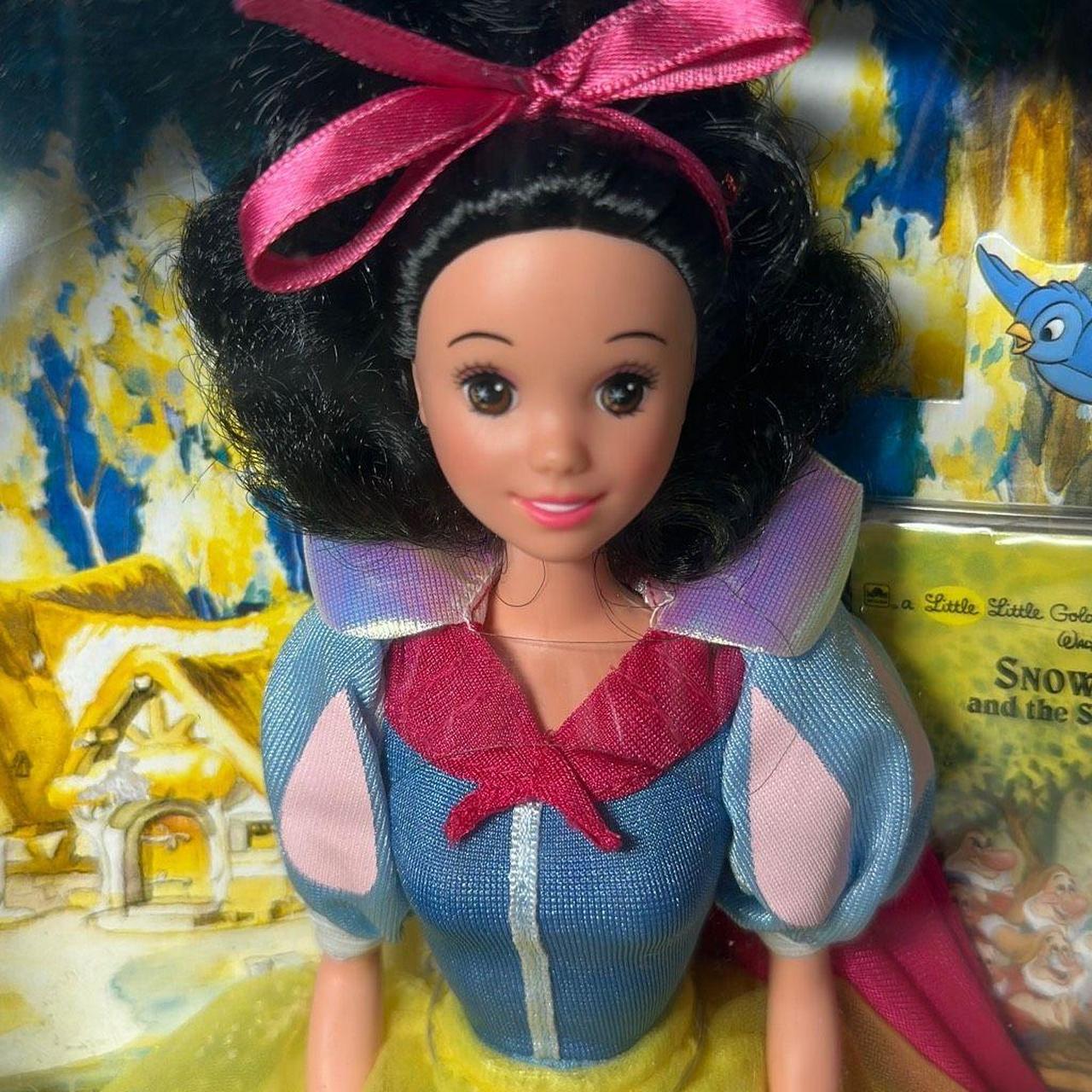 Snow white barbie 1992 hot sale