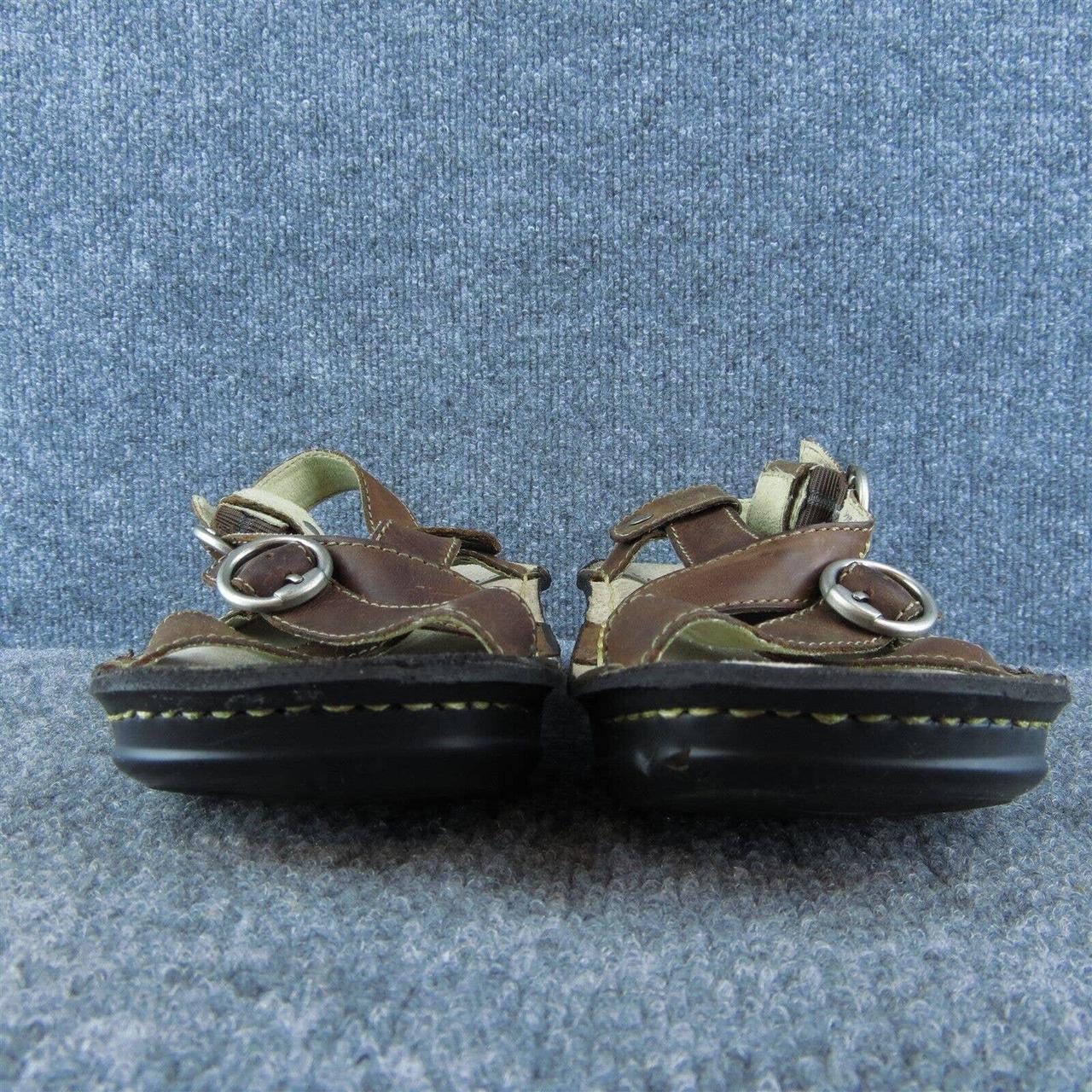 Eastland Women's Brown Sandals (2)