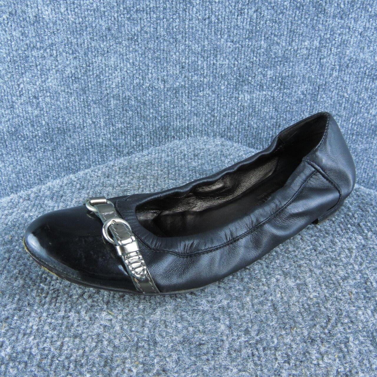 item listed by shoecabinet