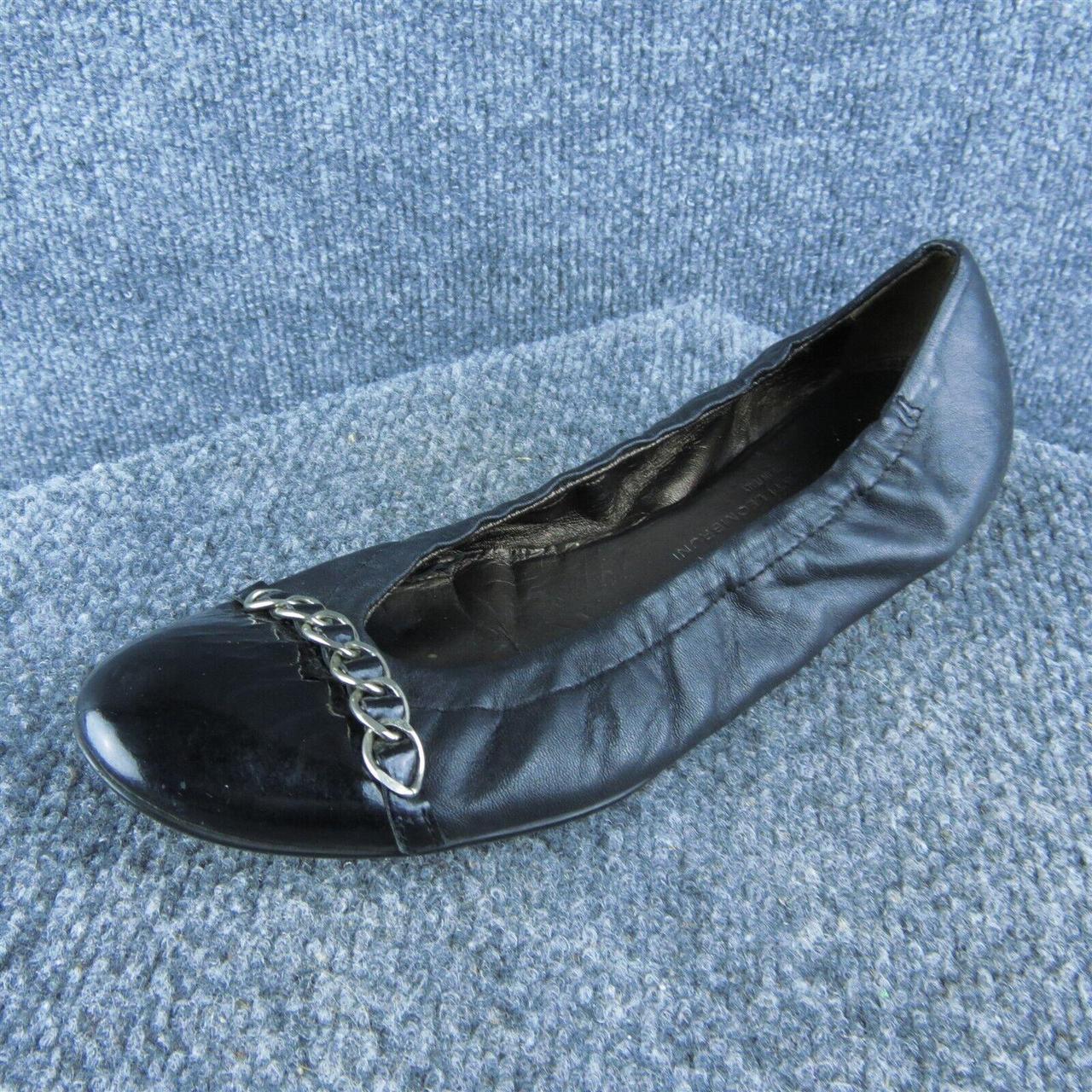 item listed by shoecabinet