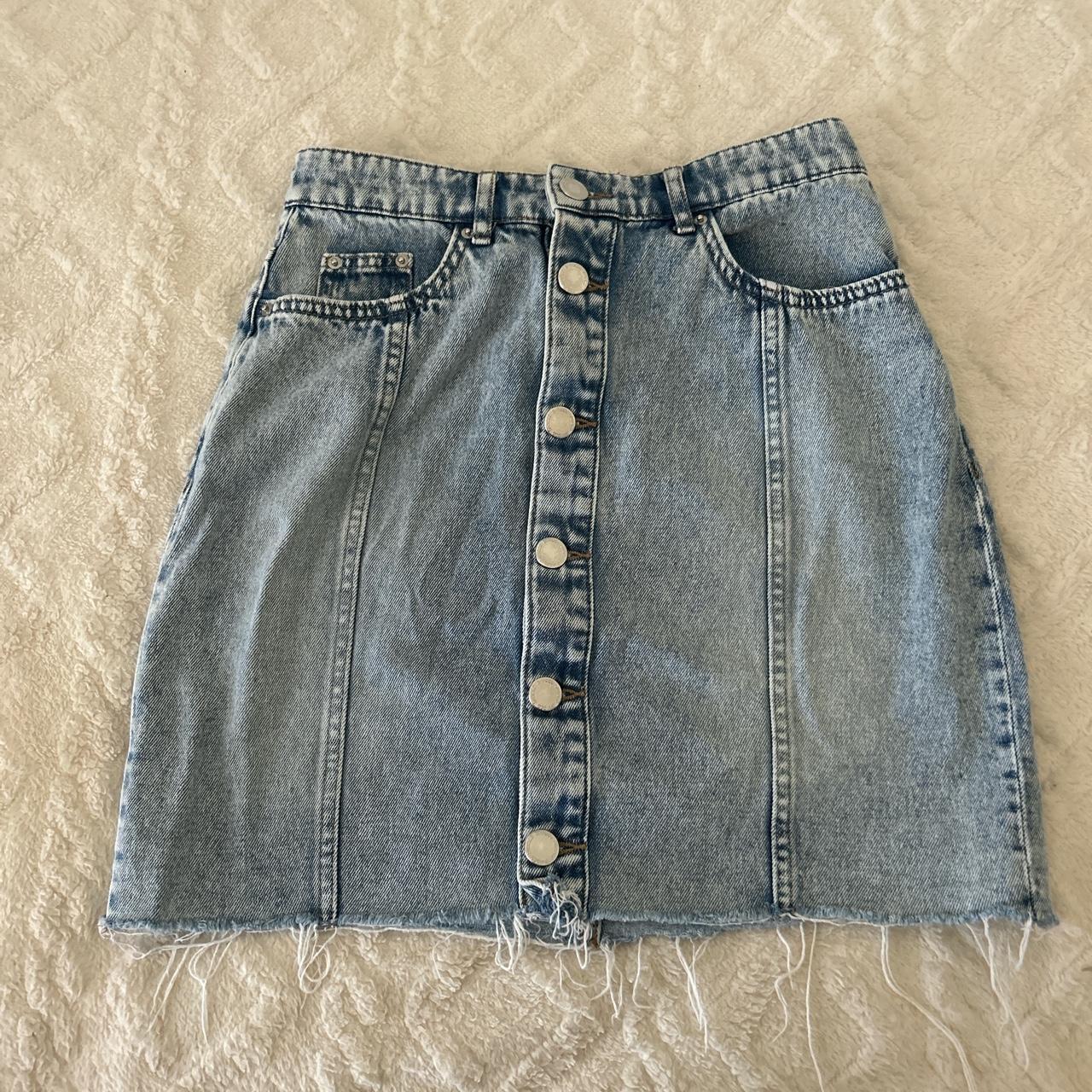 Size 4 H&M Divided Jean Skirt, super cute and... - Depop