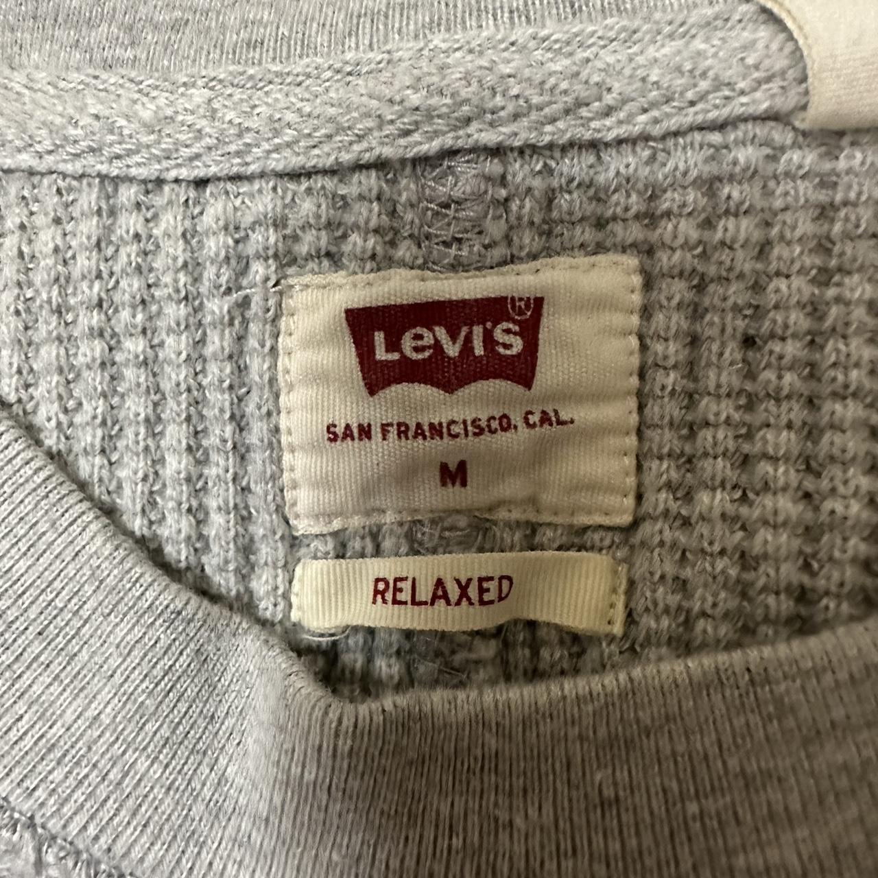 Levi's Men's Grey Jumper Depop