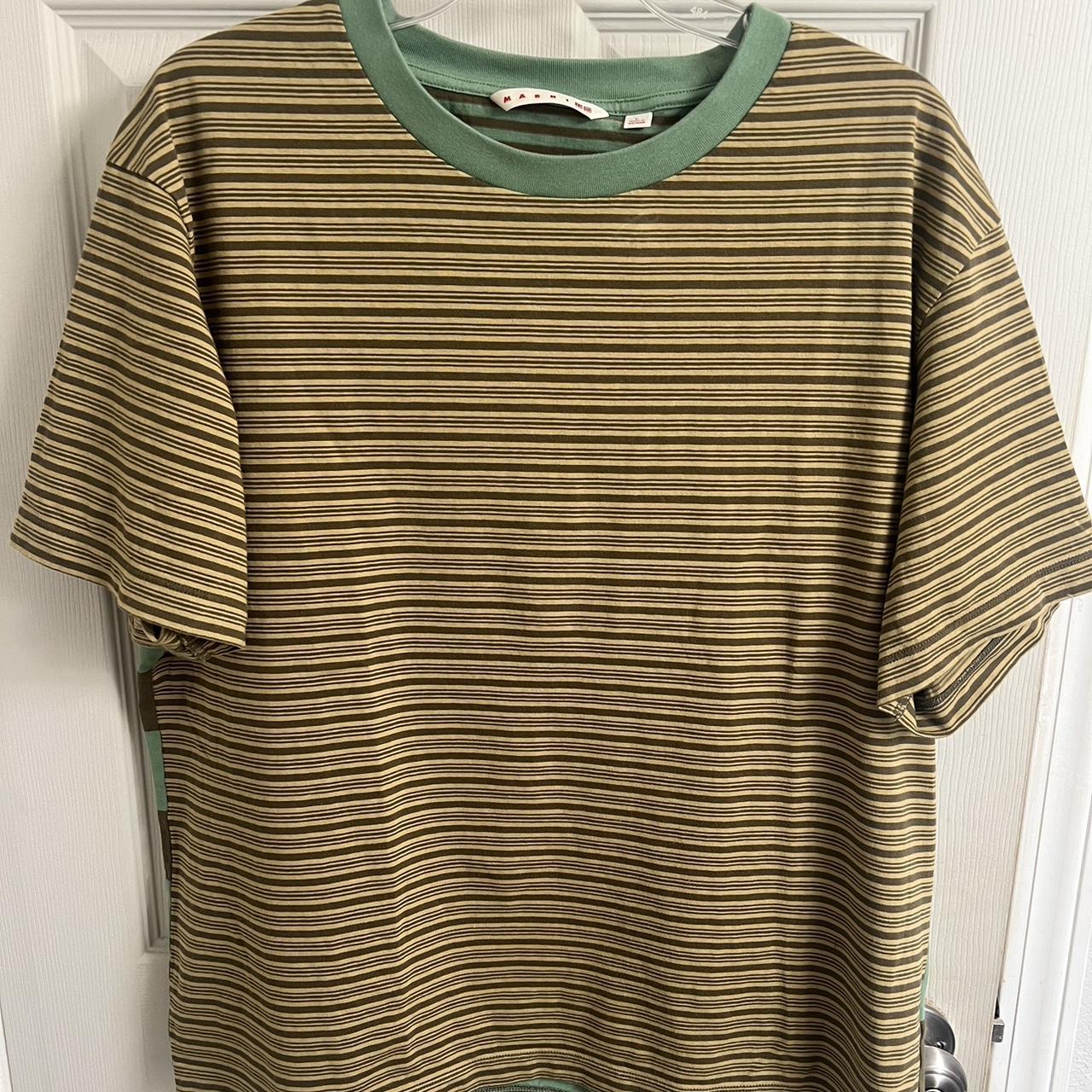 Marni Men's Green and Khaki T-shirt | Depop