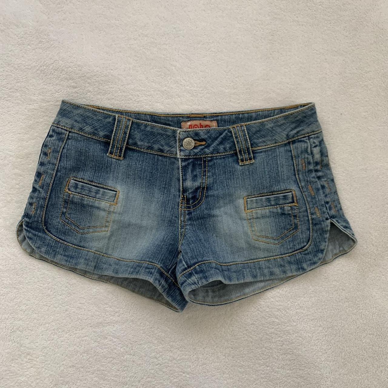 No Boundaries Low rise shorts - size 3 (29-30... - Depop