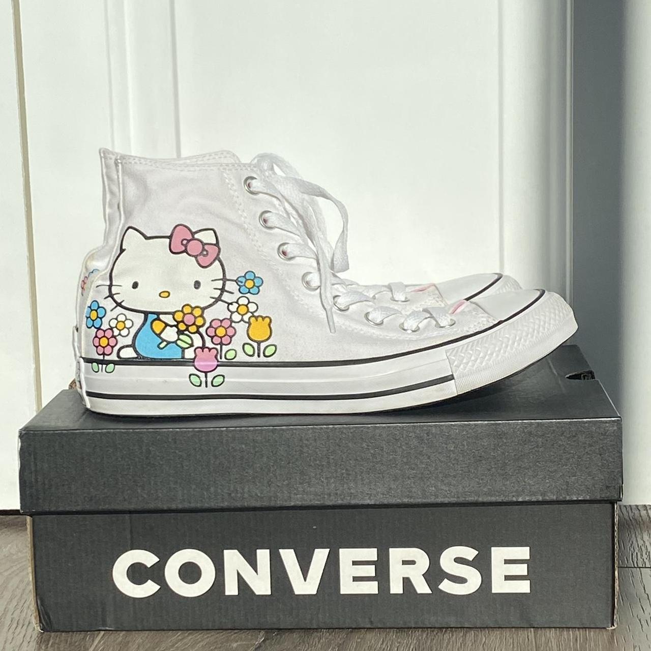 Hello kitty outlet converse size 9