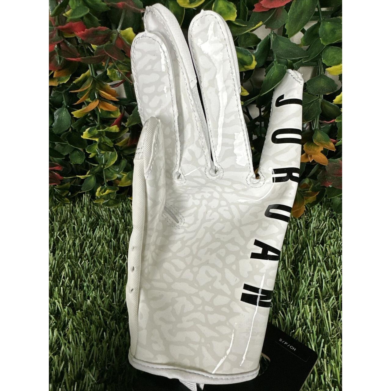 Jordan Jet 7.0 Football Gloves.