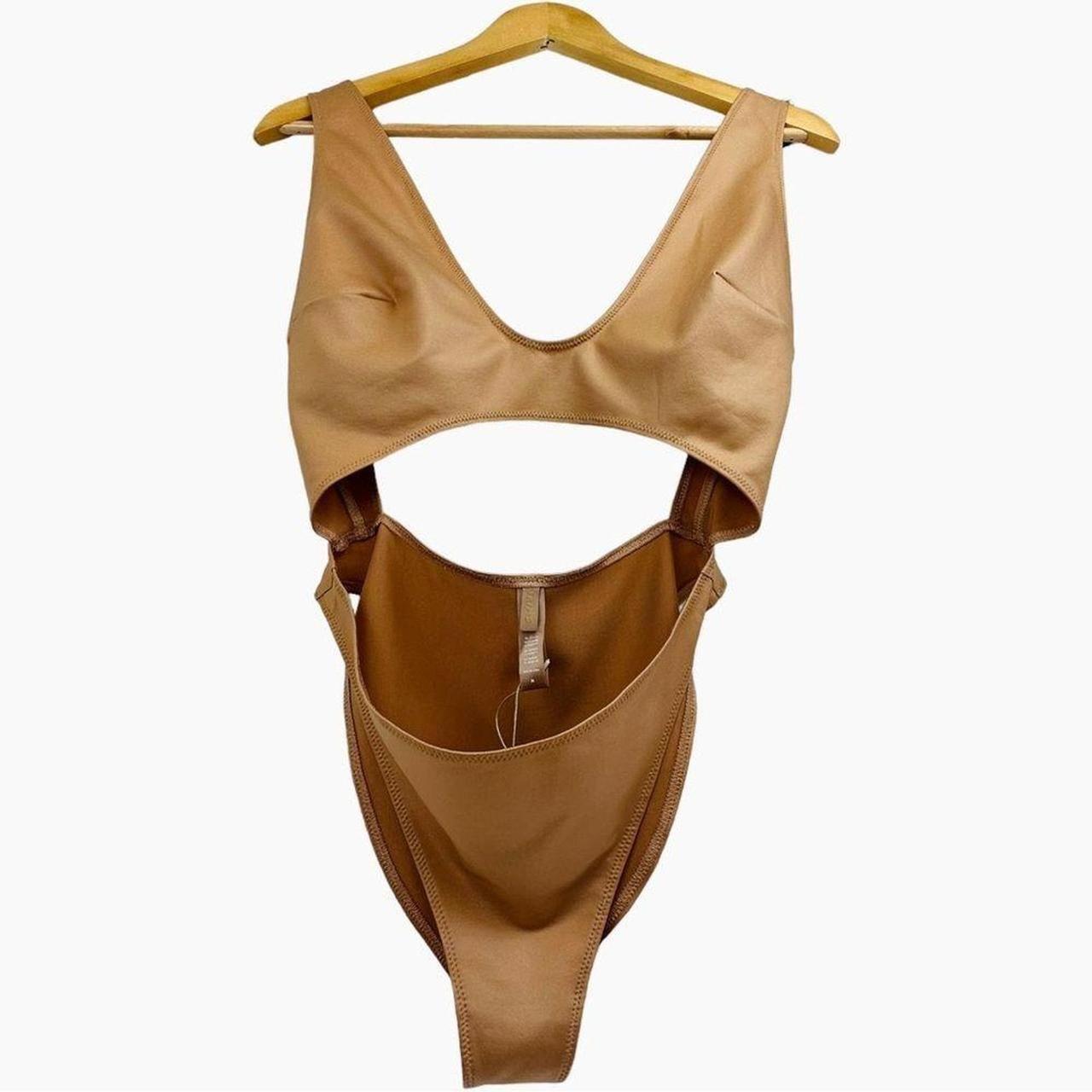 Skims Wet Cutout bodysuit NWT good