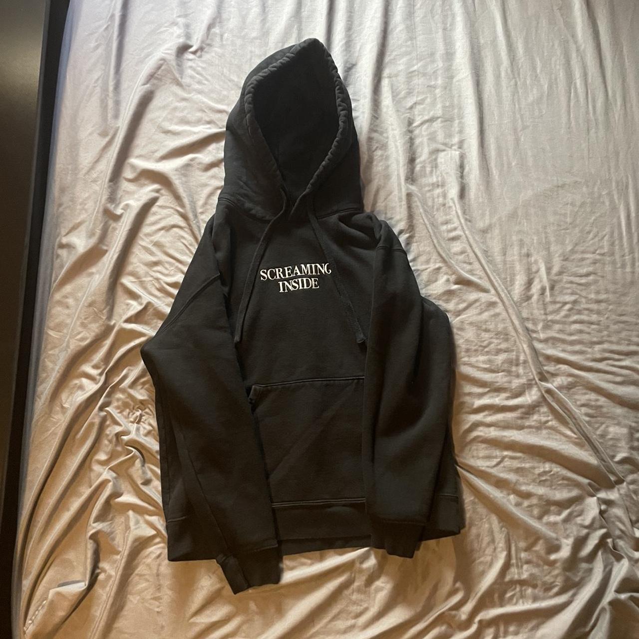 Unif screaming inside top hoodie