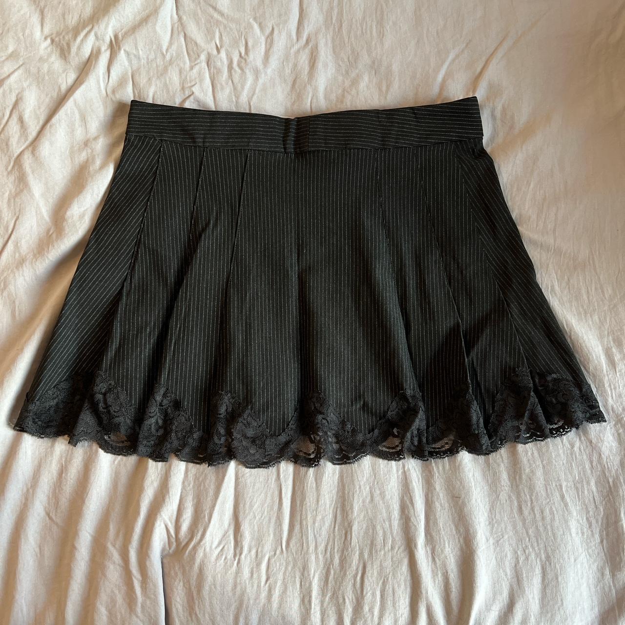 UNIF Women's Skirt | Depop