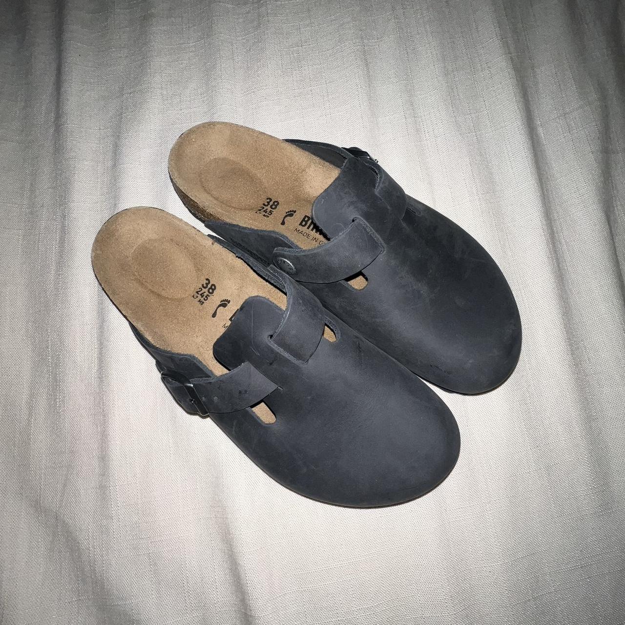 black birkenstock boston clogs! women’s size 7, only... - Depop