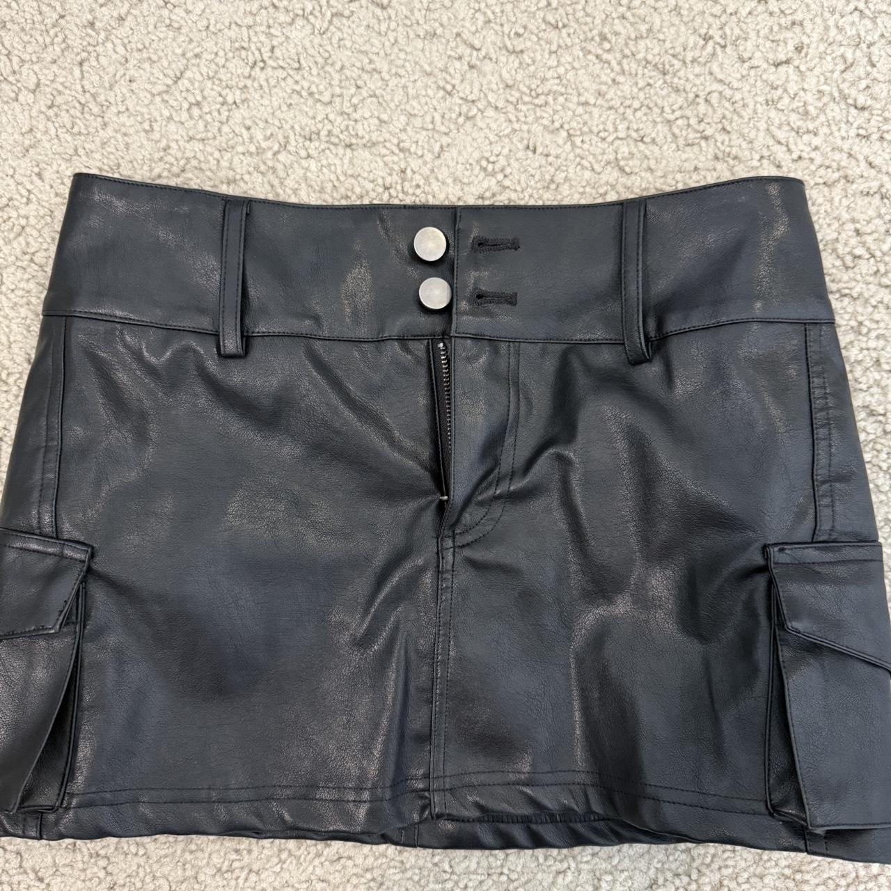 Princess Polly Women's Skirt Black/Navy XS – Black faux