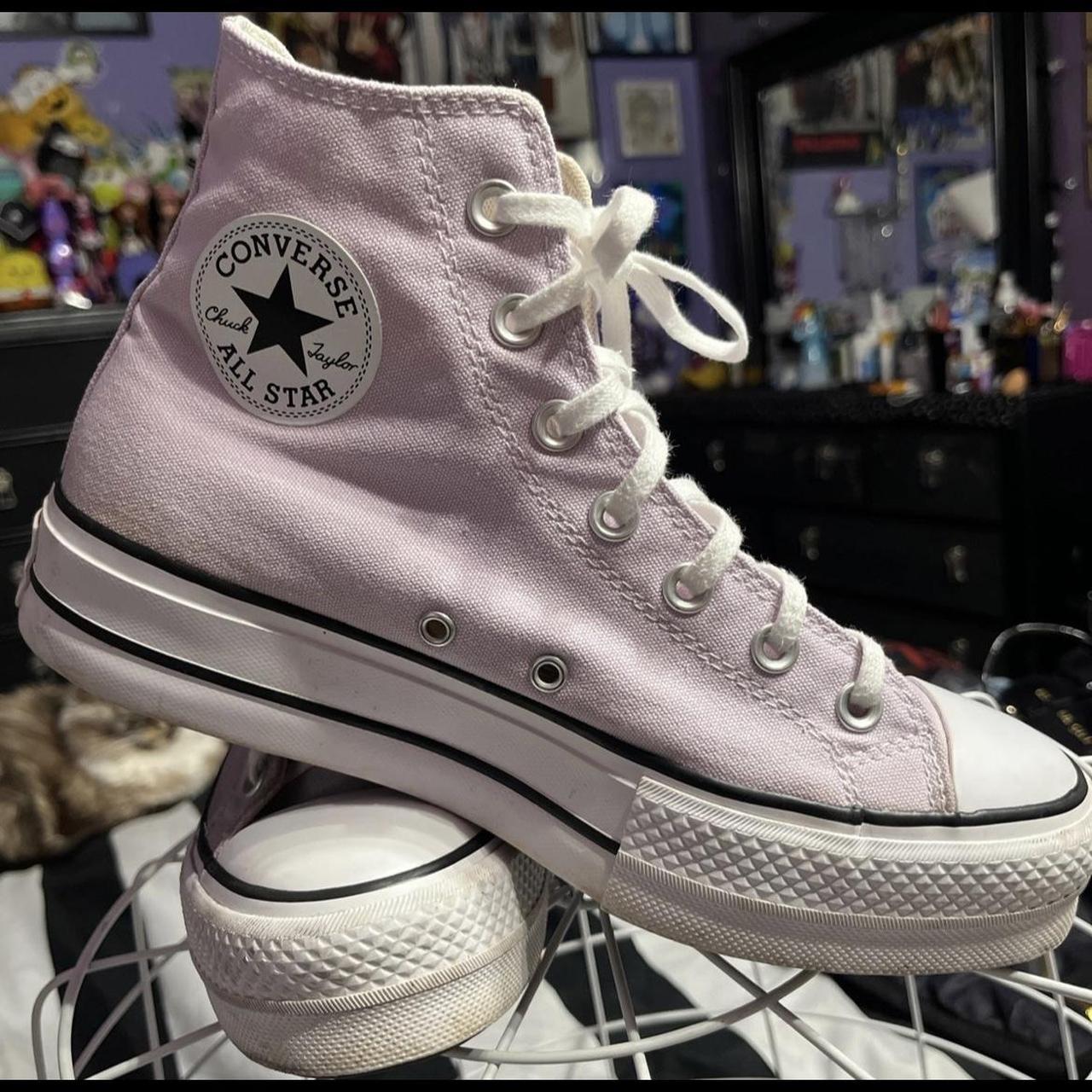 Light purple converse high tops deals