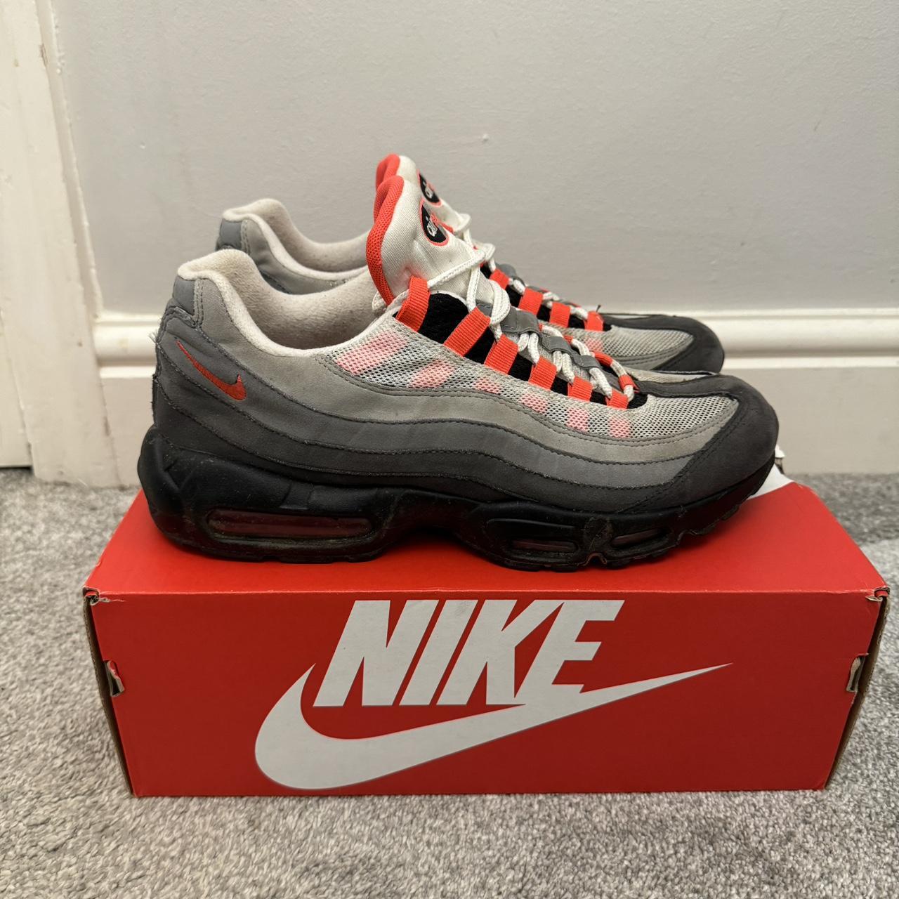 95s solar red