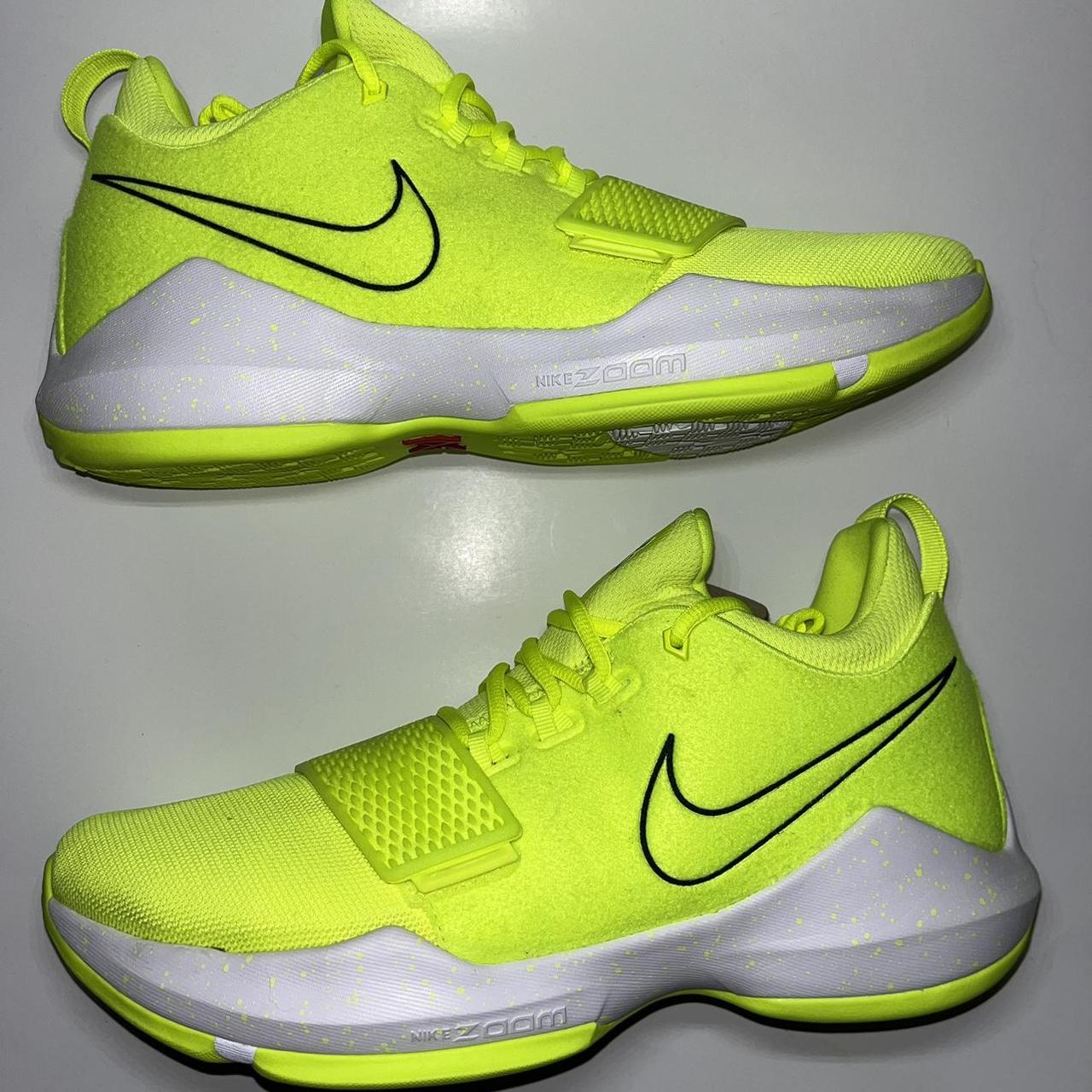 Nike pg shops 1 mens yellow